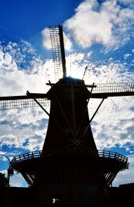 holland-s-windmills-1205164-1599x2474